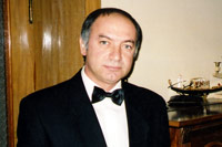 Доктор Шаик Султанов